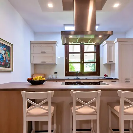 Çiftlik konaklama Olive Garden House