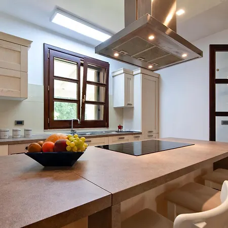 Çiftlik konaklama Olive Garden House Borgagne