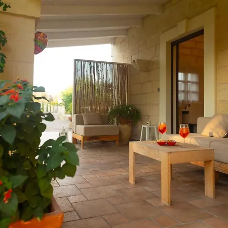 Bauernhof Olive Garden House *